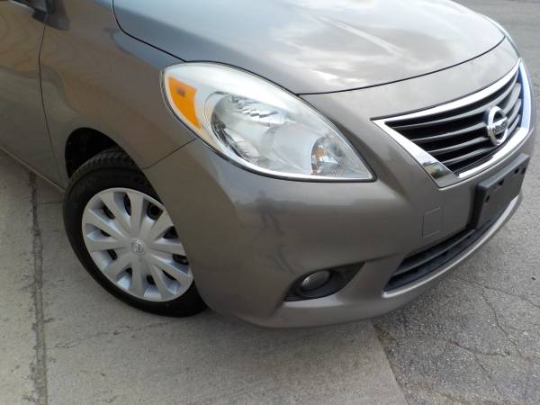 2012 Nissan Versa SV - cars & trucks - by dealer - vehicle... for sale in Groveport, OH – photo 4