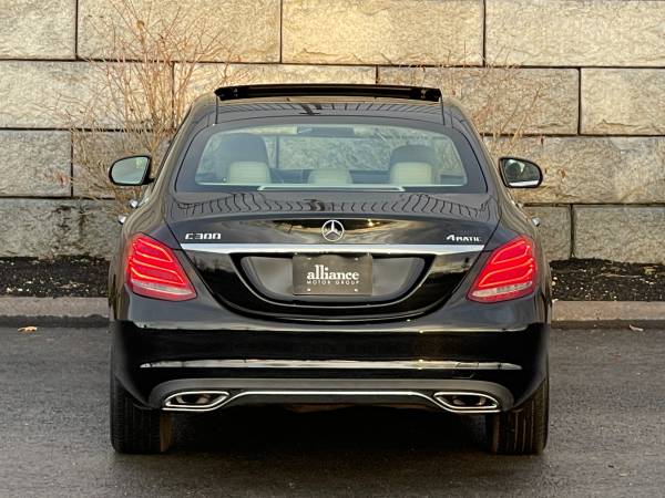 2015 Mercedes-Benz C300 4MATIC - nav, keyless, panoroof, we finance... for sale in Middleton, MA – photo 8