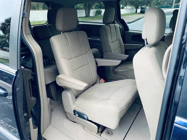 2011 Chrysler Town & Country - cars & trucks - by dealer - vehicle... for sale in SAINT PETERSBURG, FL – photo 10