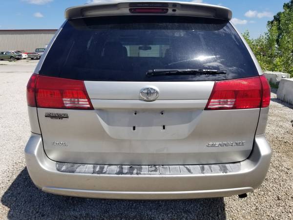 2005 Toyota Sienna XLE - Low Miles! Leather! DVD! Heated Seats! for sale in Independence, Mo, 64058, MO – photo 4