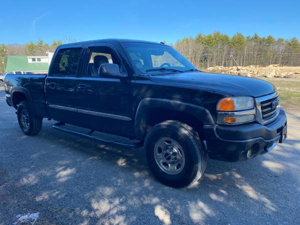 2004 GMC SIERRA 2500HD 4x4 CREW LEATHER RUNS GREAT for sale in Kittery, ME – photo 3