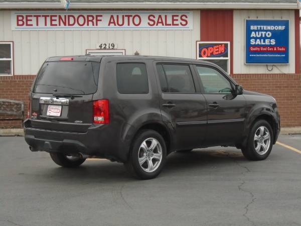 2012 Honda Pilot EXL with DVD 4WD - - by dealer for sale in Bettendorf, IA – photo 3