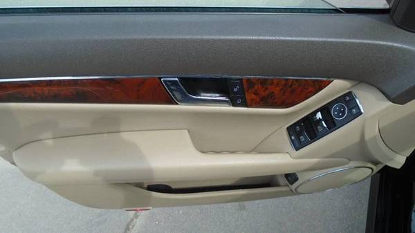 2010 mercedes c AWD,,118000 miles,,clean car,$8450 **Call Us Today... for sale in Waterloo, IA – photo 13