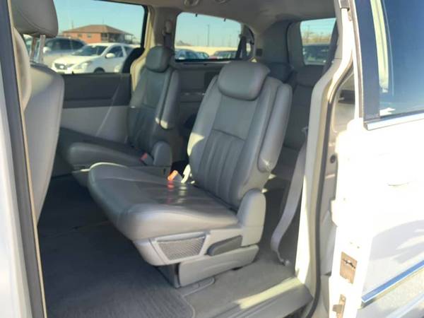 2010 Chrysler Town & Country - cars & trucks - by dealer - vehicle... for sale in 67216, KS – photo 3