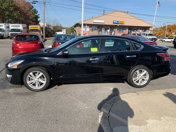 2014 Nissan Altima 2.5 SL 4dr Sedan **GUARANTEED FINANCING** - cars... for sale in Hyannis, MA – photo 4