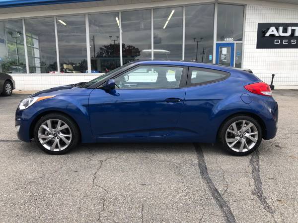 2017 Hyundai Veloster 3 Door Hatch - cars & trucks - by dealer -... for sale in URBANDALE, IA – photo 2