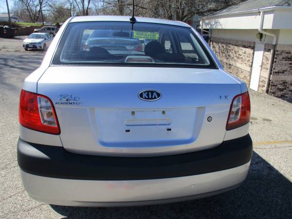 2009 Kia Rio - - by dealer - vehicle automotive sale for sale in Saint Joseph, MO – photo 3