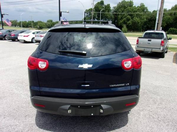 2012 Chevrolet Traverse FWD 4dr LS - cars & trucks - by dealer -... for sale in Bethany, OK – photo 6