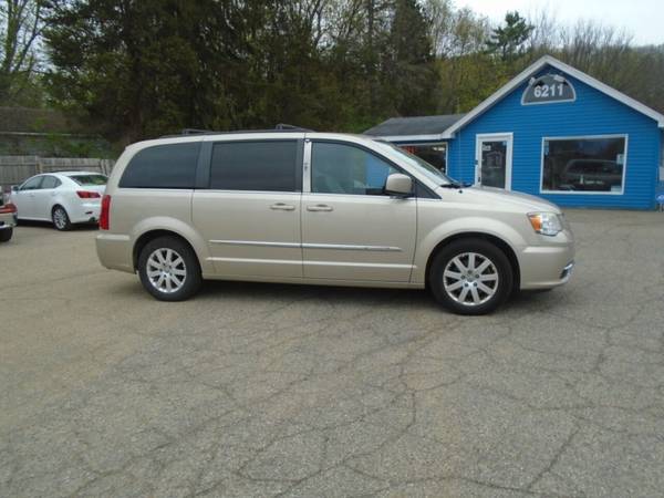 2013 Chrysler Town and Country Touring 4dr Mini Van for sale in Kalamazoo, MI – photo 4