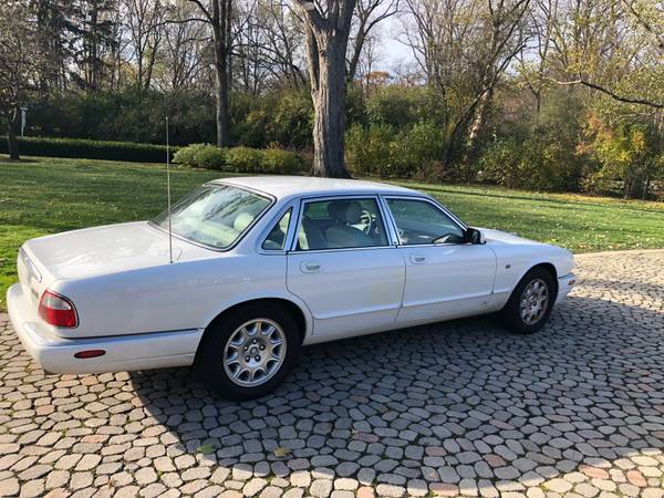 2000 JAGUAR! LOW LOW MILES! - cars & trucks - by owner - vehicle... for sale in Temperance, MI – photo 5