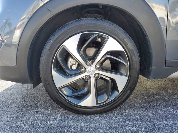 2018 Hyundai Tucson Limited - - by dealer - vehicle for sale in Delray Beach, FL – photo 5