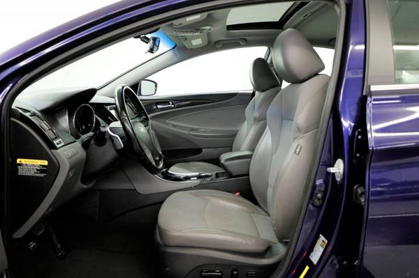 SPORTY Blue SONATA 2014 Hyundai SE Sedan NAVIGATION - SUNROOF for sale in Clinton, MO – photo 4