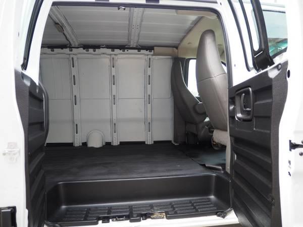 2020 Chevrolet Chevy Express Cargo 2500 - - by dealer for sale in Des Moines, IA – photo 9