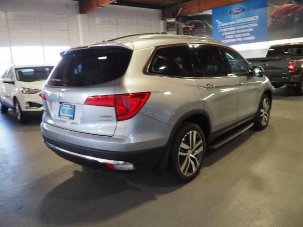 2017 Honda Pilot Touring **100% Financing Approval is our goal** -... for sale in Beaverton, OR – photo 4