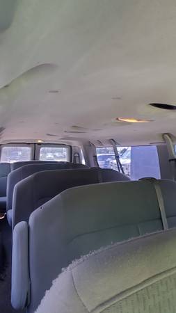 2008 ford 15 passenger van for sale in Wooster, OH – photo 9
