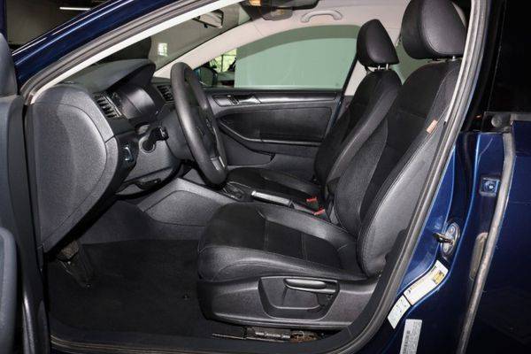 2011 Volkswagen Jetta Sedan 4dr Auto SE PZEV FINANCING OPTIONS!... for sale in Dallas, TX – photo 18