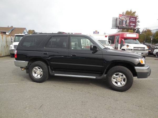 2002 TOYOTA 4RUNNER SR-5 - 4X4- AUTOMATIC RUNS GREAT ALL TERRAIN TIRES for sale in Woodinville, WA – photo 4