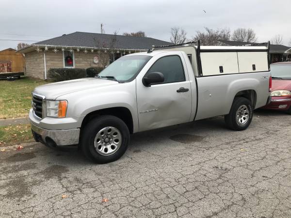 2008 GMC Sierra 4X4 - cars & trucks - by owner - vehicle automotive... for sale in NICHOLASVILLE, KY – photo 4