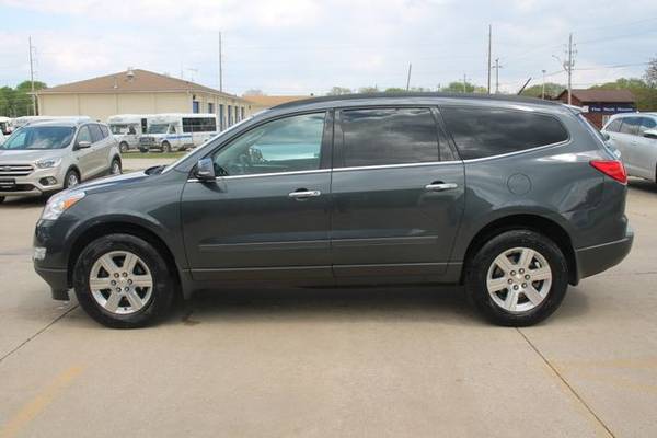 2011 Chevrolet Traverse - - by dealer - vehicle for sale in Waterloo, IA – photo 6