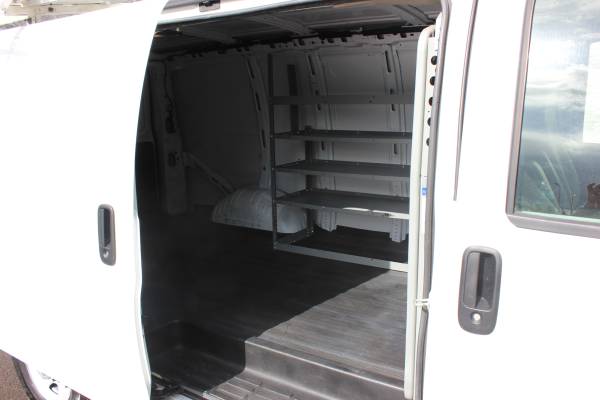 2011 Chevrolet Express 2500 (3/4 ton) Cargo Van - One for sale in Corvallis, OR – photo 14