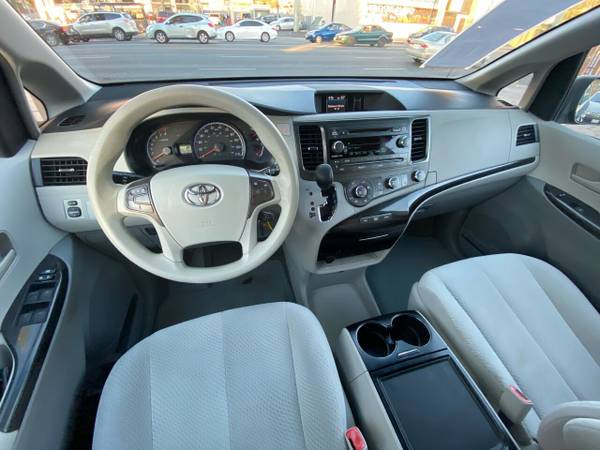 2012 TOYOTA SIENNA LE / CLEAN TITLE / NO ACCIDENT / 1 OWNER - cars &... for sale in Los Angeles, CA – photo 14