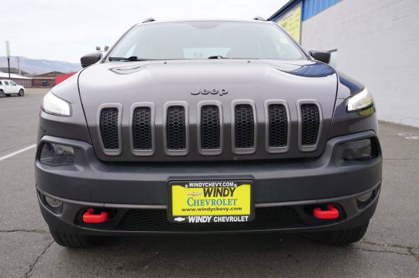 2016 Jeep Cherokee Trailhawk 4X4 CLEARANCE - - by for sale in Spokane, OR – photo 2