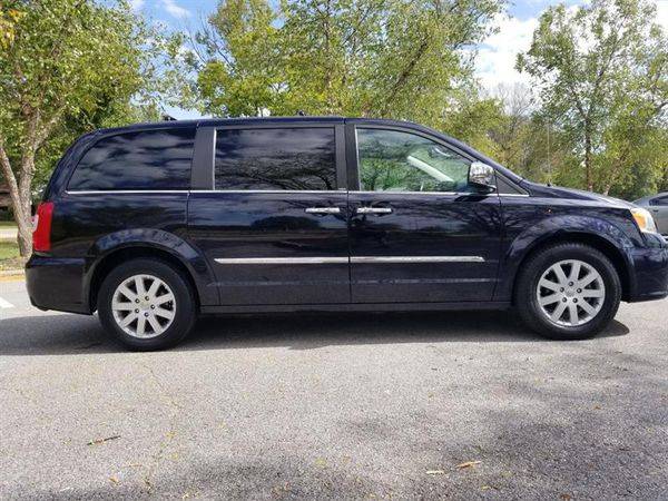 2011 Chrysler Town Country Touring-L -GUARANTEED FINANCING for sale in Wentzville, MO – photo 3