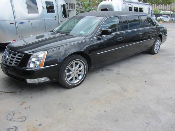 2011 cadilac DTS 12Kmile superior coach 6 door limo funeral car... for sale in Hollywood, LA – photo 2