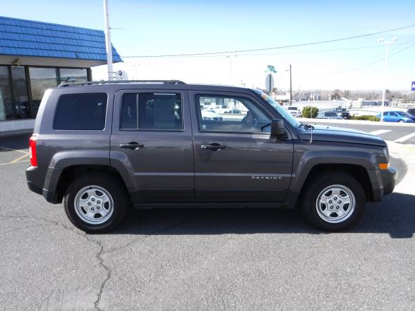 2015 Jeep Patriot Sport 4DR SUV With Hard To Find 5-Speed Manual for sale in LEWISTON, ID – photo 2