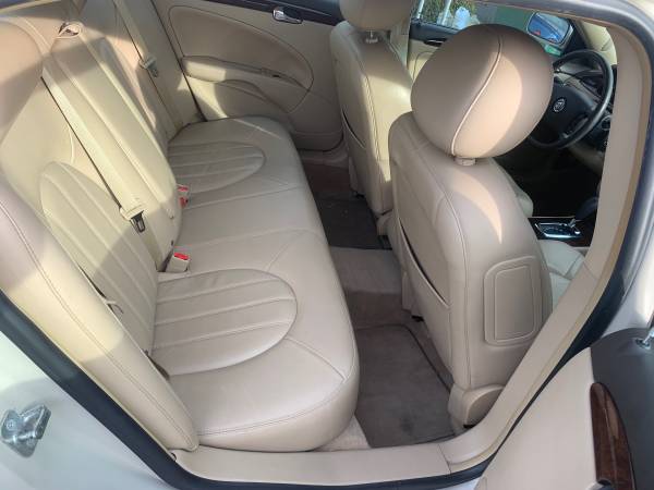 2011 BUICK LUCERNE CXL - LOADED ***** ONLY 130K MILES ***** RUNS... for sale in Kansas City, MO – photo 13