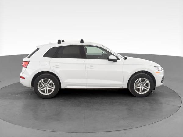 2019 Audi Q5 Premium Sport Utility 4D suv White - FINANCE ONLINE -... for sale in Chicago, IL – photo 13