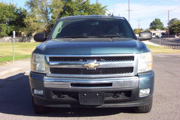 2009 CHEVY SILVERADO 4X4 - cars & trucks - by dealer - vehicle... for sale in Las Cruces, NM – photo 2