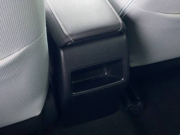 2019 Toyota Corolla Hatchback SE Hatchback 4D hatchback White - -... for sale in La Crosse, MN – photo 20
