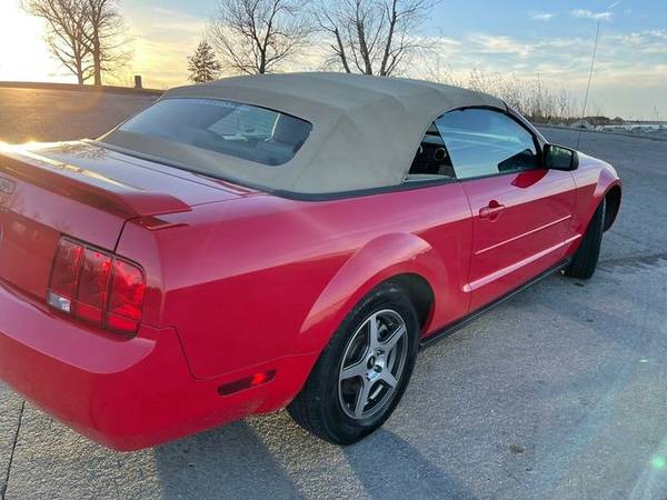 2006 Ford Mustang - Financing Available! - cars & trucks - by dealer... for sale in Junction City, IA – photo 14