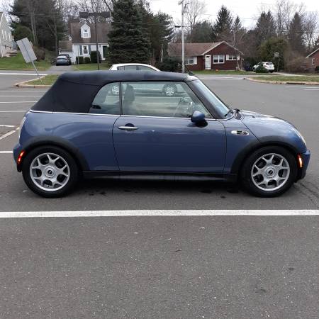 2005 MINI Cooper S - Convertible - cars & trucks - by owner -... for sale in Newington , CT – photo 3