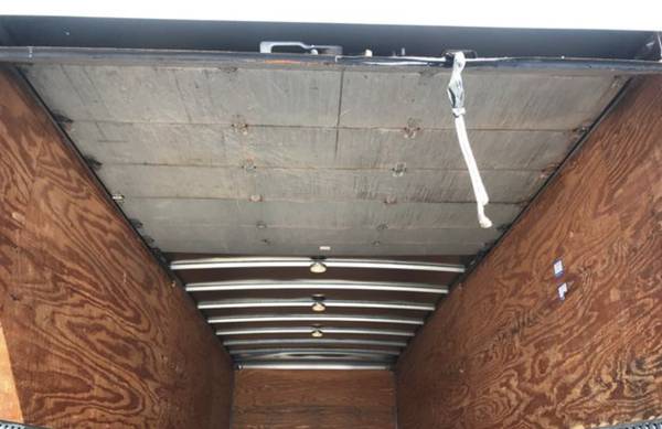2000 International 4700 4x2 Cargo Box Truck - cars & trucks - by... for sale in Medford, OR – photo 10