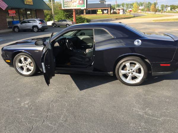 2012 DodgeChallenger R/T - - by dealer - vehicle for sale in Lithonia, GA – photo 13