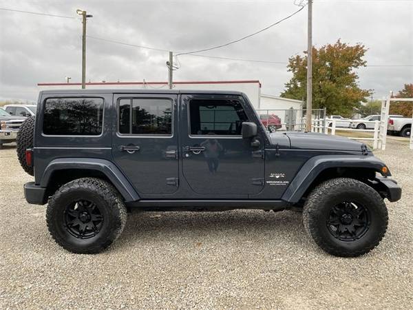 2017 Jeep Wrangler Unlimited Sahara **Chillicothe Truck Southern... for sale in Chillicothe, WV – photo 4