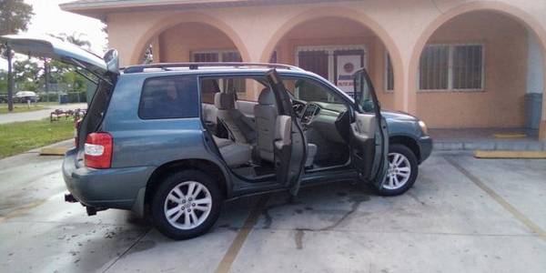 2007 Toyota Highlander - Financing Available! - cars & trucks - by... for sale in Fort Pierce, FL – photo 20