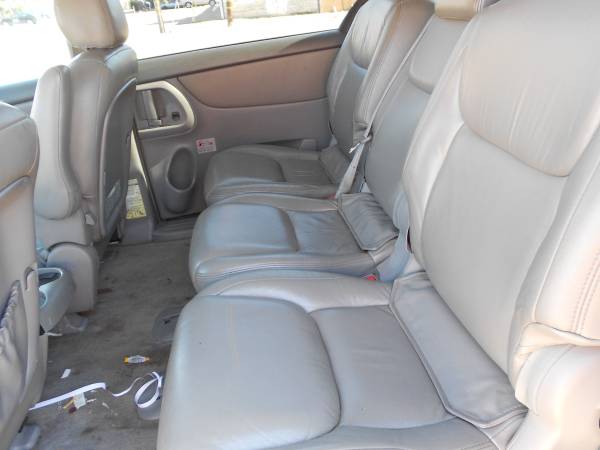 2005 toyota sienna le for sale in Fresno, CA – photo 9