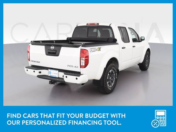 2018 Nissan Frontier Crew Cab PRO-4X Pickup 4D 5 ft pickup White for sale in Hugo, MN – photo 8