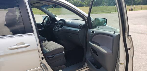 2007 Honda Odyssey EX - cars & trucks - by owner - vehicle... for sale in Frankfort, KY – photo 6