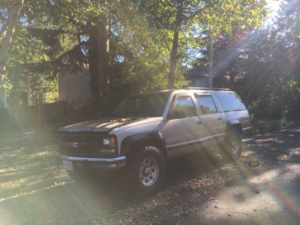 1993 Suburban 2500 454 4x4 - cars & trucks - by owner - vehicle... for sale in Newberg, OR – photo 2