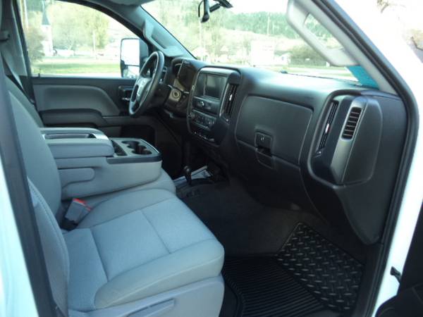 2016 GMC Sierra 2500HD Crew Cab 6.0L V8 4x4, low miles - cars &... for sale in sturgis, WY – photo 24