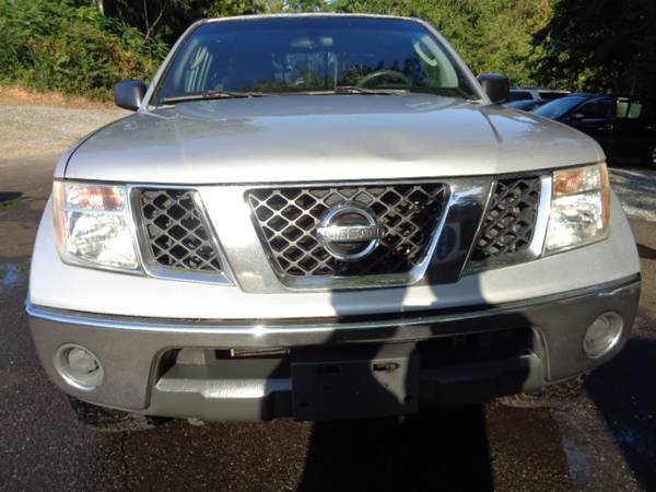 2008 Nissan Frontier LE King Cab 4WD - - by dealer for sale in Martinsville, NC – photo 2