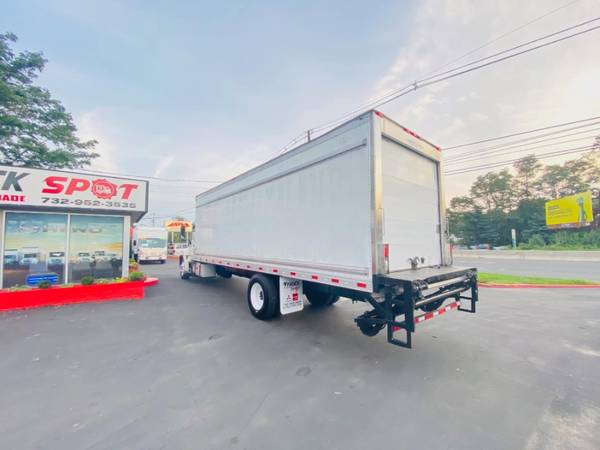 2014 HINO 338 26 FEET REEFER + LIFT GATE **NJTRUCKSPOT**NEGOTIABLE -... for sale in South Amboy, NY – photo 6