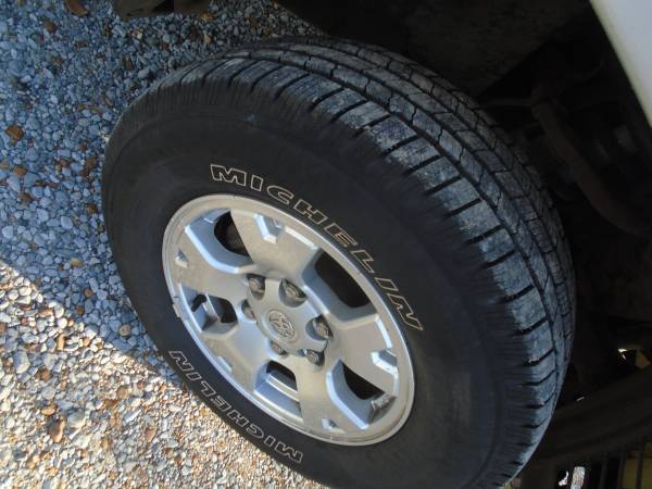 2005 Toyota Tacoma CREW V6 4x4 Michelin Tires 90 for sale in Hickory, TN – photo 4