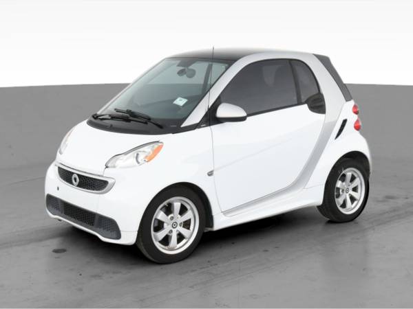 2013 smart fortwo Pure Hatchback Coupe 2D coupe White - FINANCE... for sale in Atlanta, GA – photo 3
