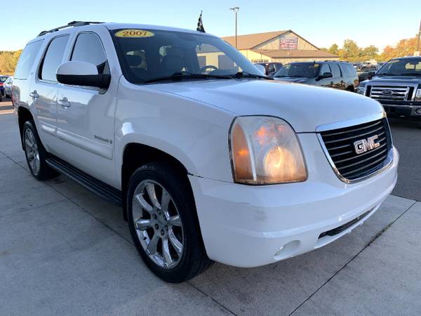 3rd Row! 2007 GMC Yukon - - by dealer - vehicle for sale in Chesaning, MI – photo 6