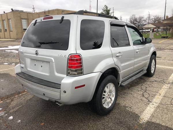 07 Mercury Mariner 4x4 only 39K miles!!! ***Fully loaded*** - cars &... for sale in Cleveland, OH – photo 4
